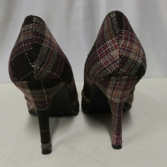 Rampage Maria Brown Plaid Fabric Upper Pointed Toe Slip On High Heel Shoe - Picture 3 of 8